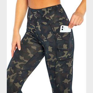 NWT Bally Total Fitness 25'' Black Camo Legging
